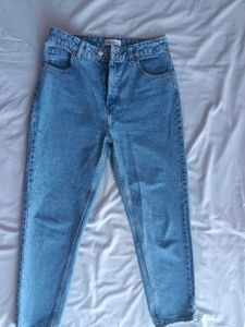 ZARA MOM FIT DENIM