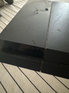 PS 4