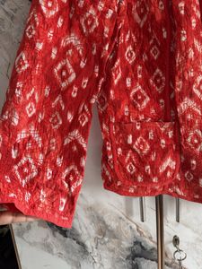 Emroidered design Pullover jacket