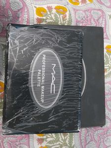 MAC Makeup Palette