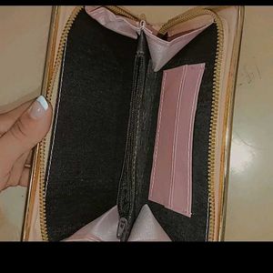 Pretty Clutch 👛 For Prett