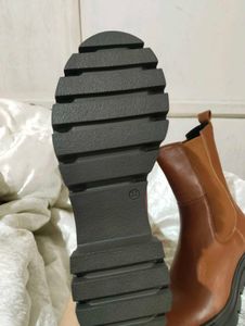 Brown Chunky boots
