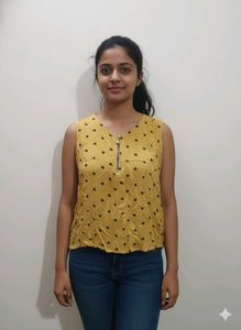 Cute Yellow Heart Print Top