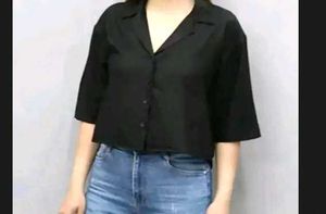 Black 3/4 Sleeve Button-Down Shirt