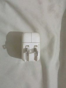 Adopter