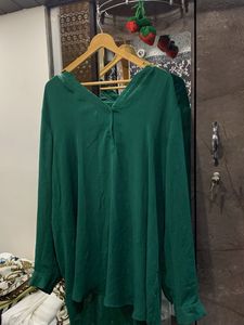 Green Long Sleeve Top
