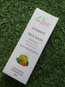La Pink Natural Vit.C Facewash
