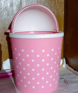 Plastic Mini Cute Teddy 🐻 Dustbin
