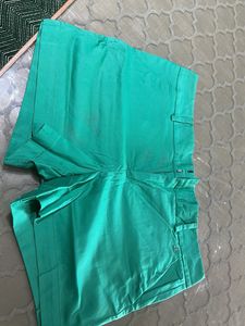 Green Casual Shorts Size US 12