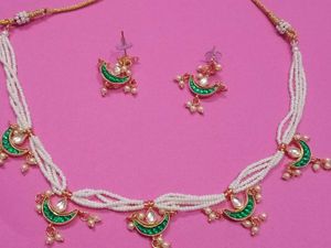 Green Crescent Necklace Set