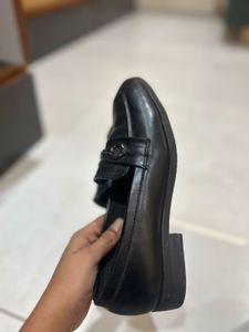 ZAIRA Black Women Loafer