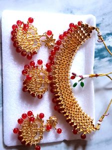 Necklace Set