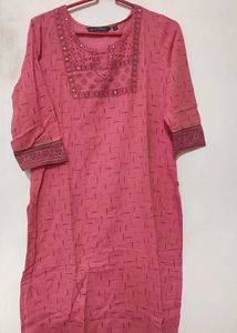 Combo of 4 Avasa Kurtis