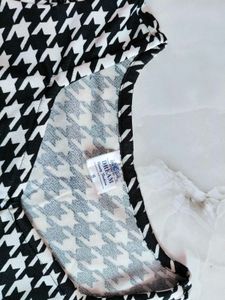 Houndstooth Puff Sleeve Top