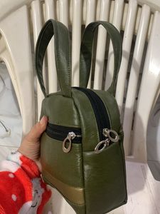 Handbag