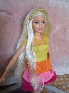 Barbie ultimate curls Doll