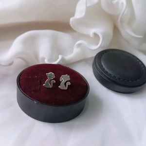 Pure Silver Kity Stud