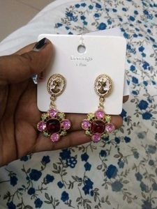 Earings