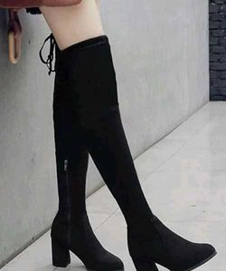 Stylestry Black Boots Good Condition