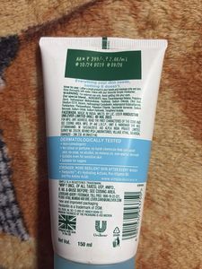 Simple Micellar Gel Wash best for Dry skin peoples