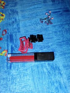 Lipstick & Hair Clips