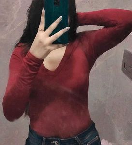 savana Maroon V-Neck Top