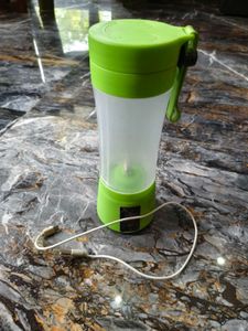 Portable USB Rechargeable Juicer