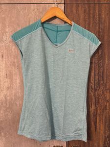 Nike Women's Top