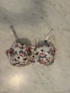 Victoria&#39;s Secret Bra