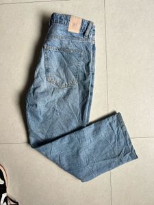 Zara Light Wash Denim Jeans