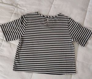 Black&amp;White Striped Top Girl