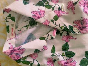 Sleve Less Top With Skirt