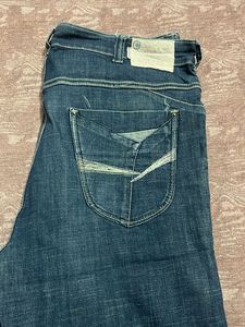 Denim Jeans/ free pullover whitish