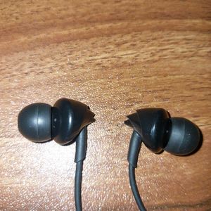 Boat Earphones