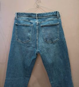 LOW RISE - BOOTCUT LEG  JEANS