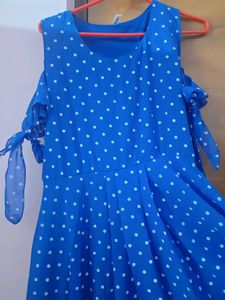 A Beautiful Blue &amp; White Polka Dot Printed Gown💙