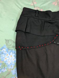 Black Skirt!