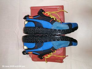 Puma Sneakers