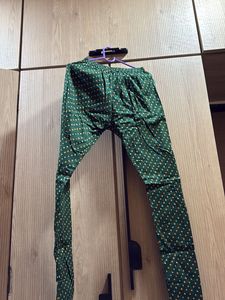 Green Printed bandhni kurta & Leggings