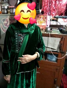 Woman Kurta Set With Dupatta