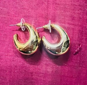 Assorted Earring Set (unused)