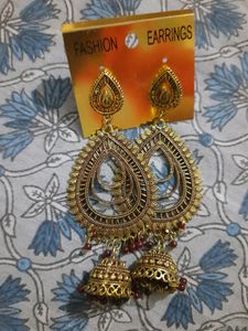 Golden Chandbaaliya Jhumkas