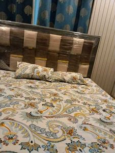 Elegant Designer Fitted Bedsheet Set