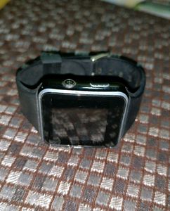 Smart Watch With Speaker And Mic And SIM Card Slot And Memoir Card Slot