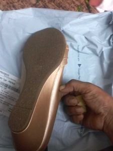 Elegant Gold Ballet Flats