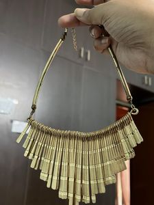 Fashionable Golden Necklace