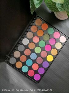 MAC 40 Shades Eyeshadow Palette