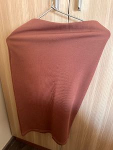 Chic Rust Ribbed Skirt