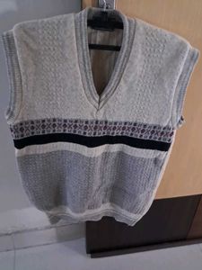 Vintage Sleeveless Sweater Vest