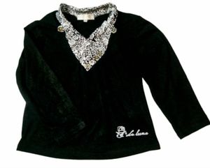 Black Crop Top With Fashionable Neck Type